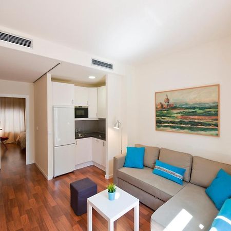 Apartamentos Murallas De Sevilla Exterior photo
