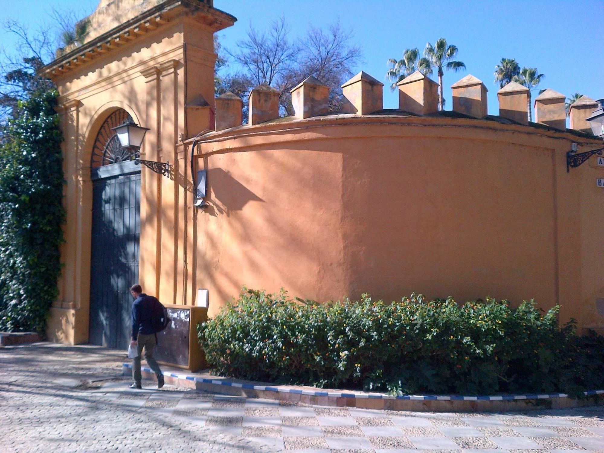 Apartamentos Murallas De Sevilla Exterior photo